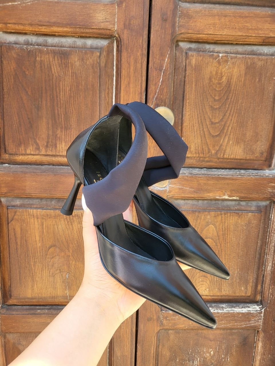 DÉCOLLETÉ ISABELLE PARIS NERO CON FASCIA