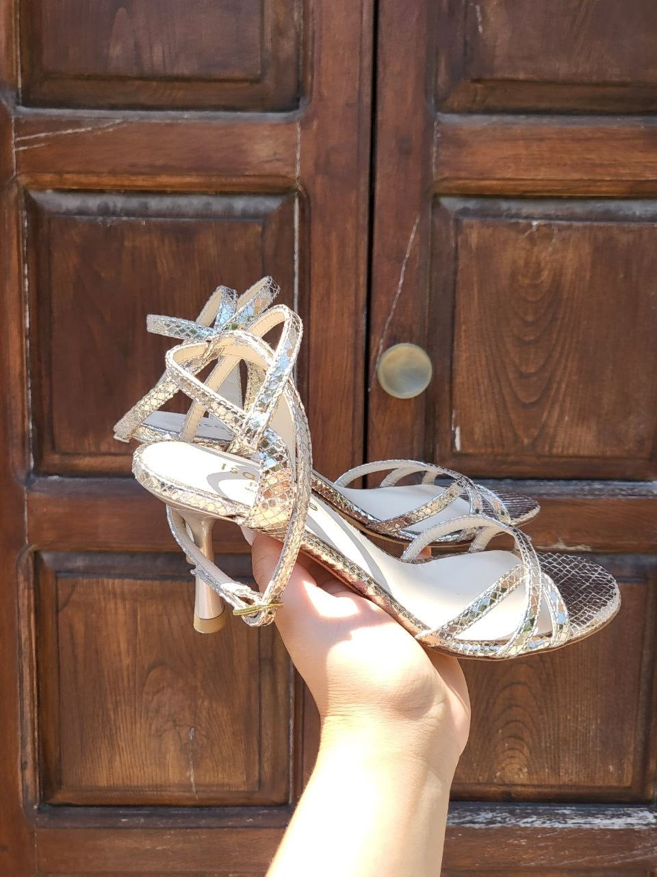SANDALO VIPERA ORO ISABELLE PARIS