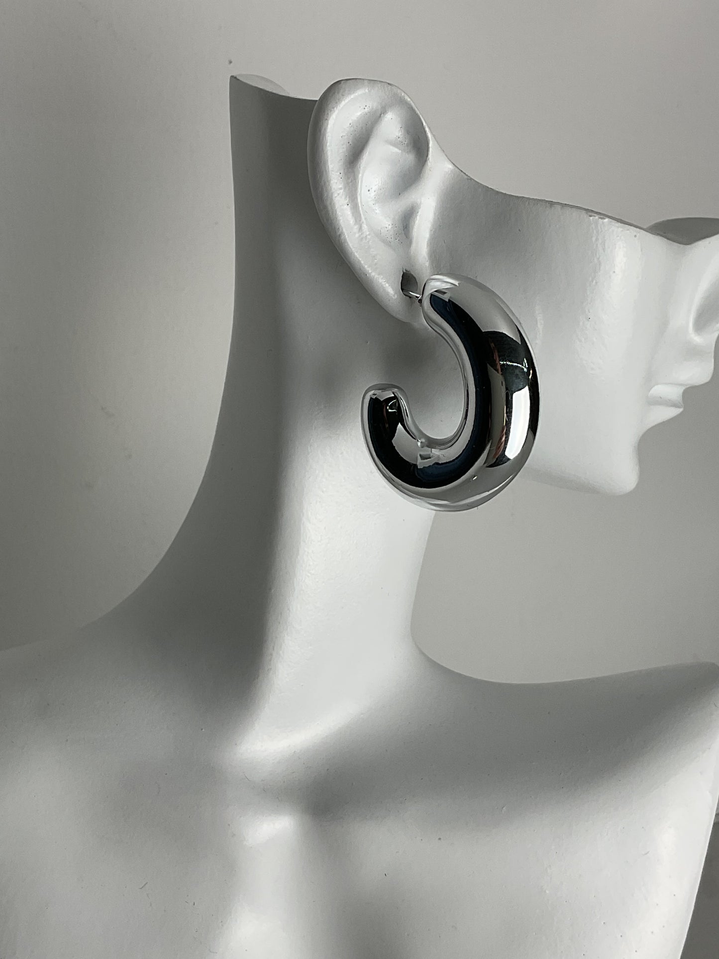 ORECCHINO GRANDE MEZZO CERCHIO