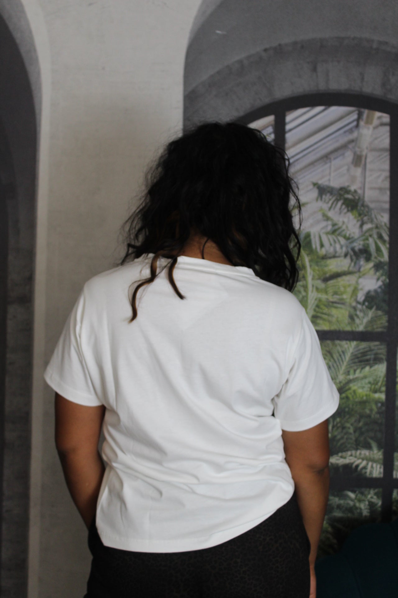 T-SHIRT KAOS COLLANA ORO