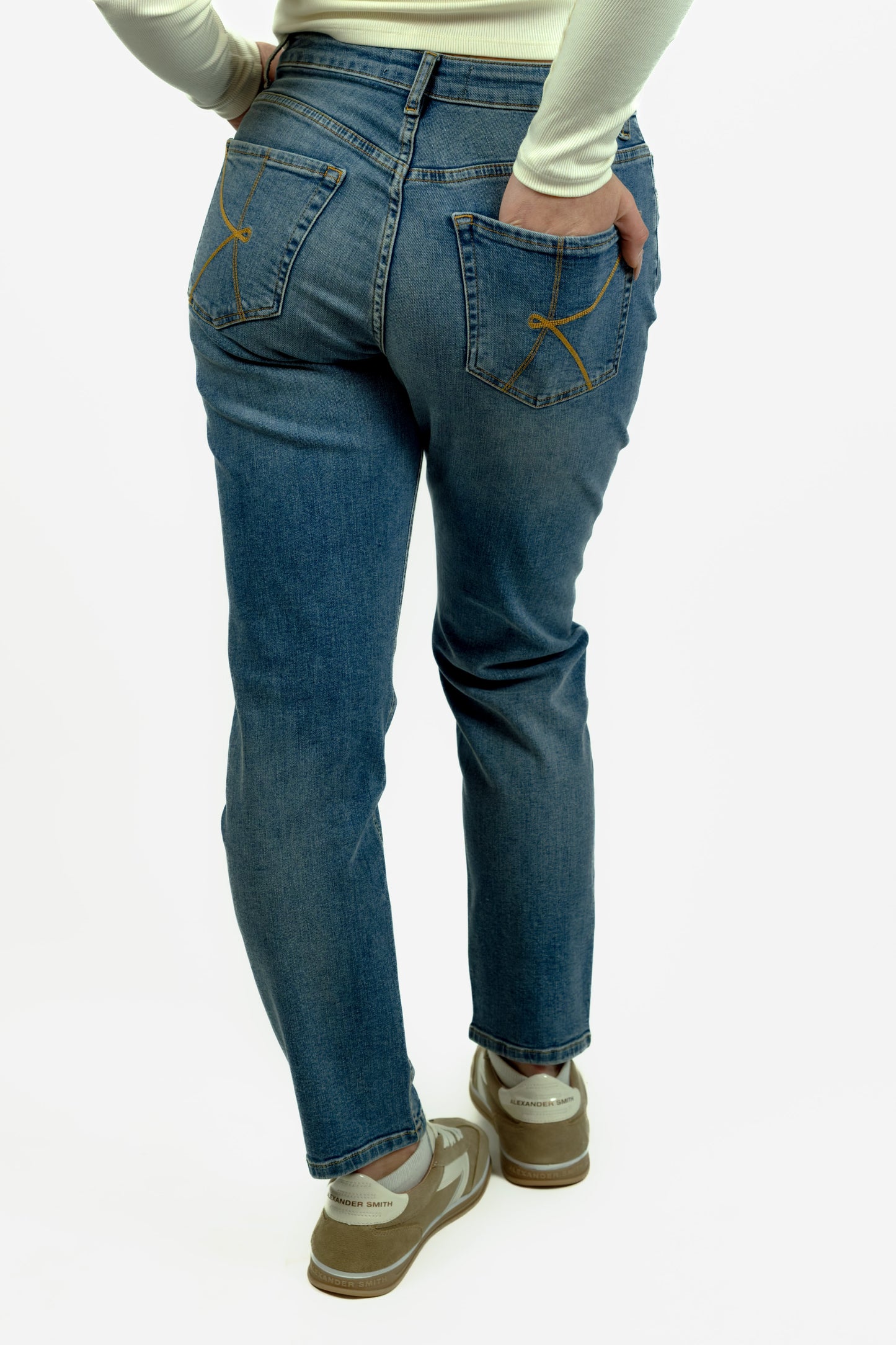 JEANS KAOS ROGER BOYFRIEND FIT