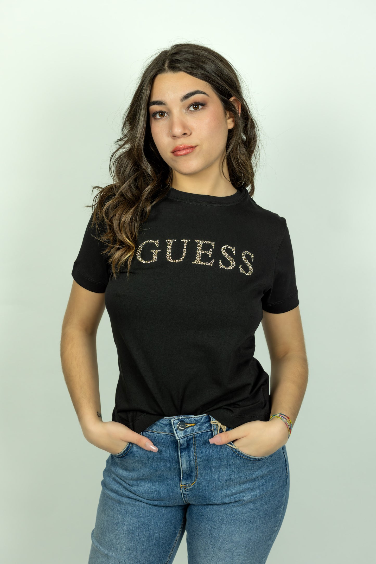 T-SHIRT GUESS SCRITTA STRASS