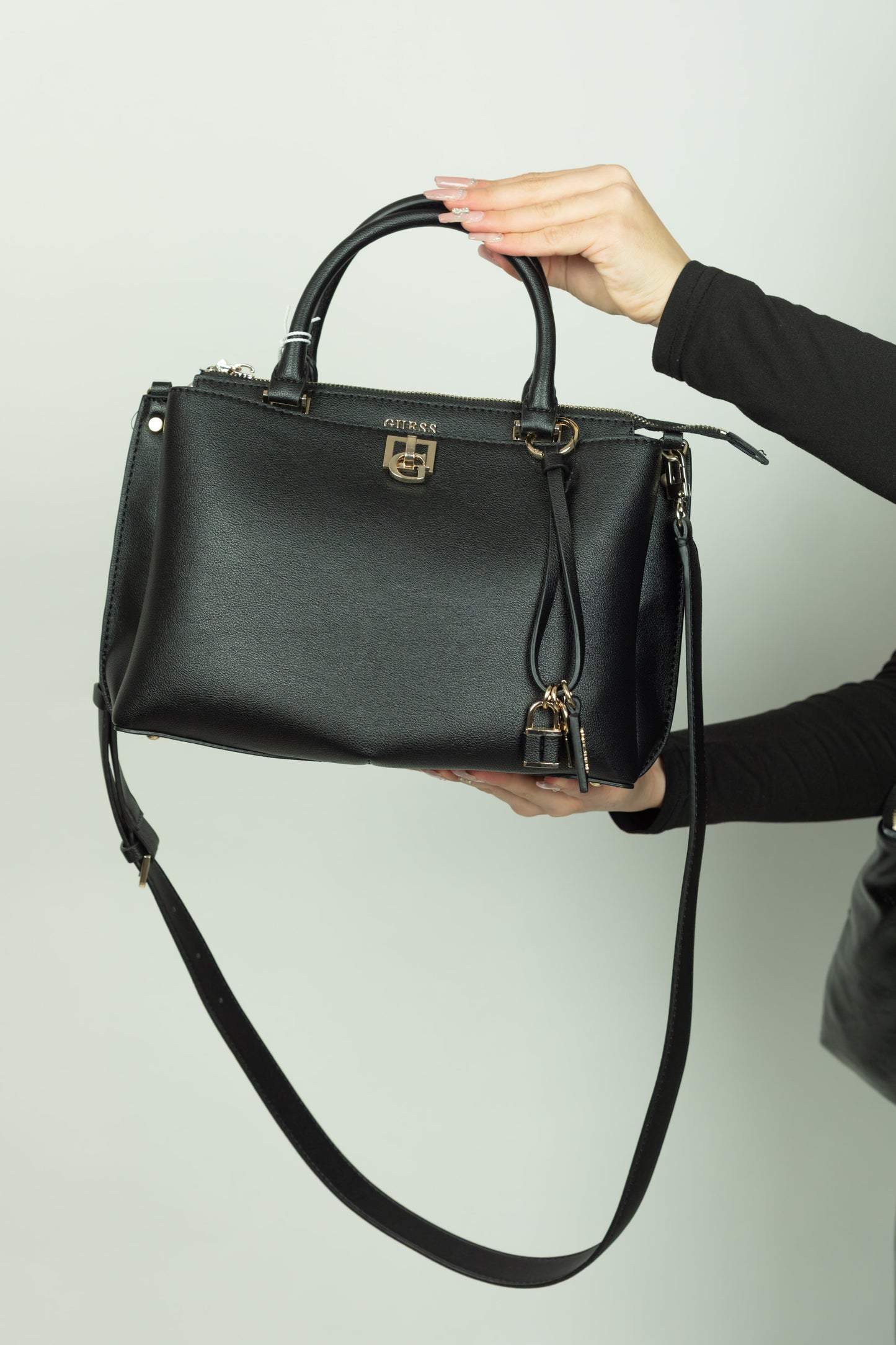 BORSA GUESS NERA