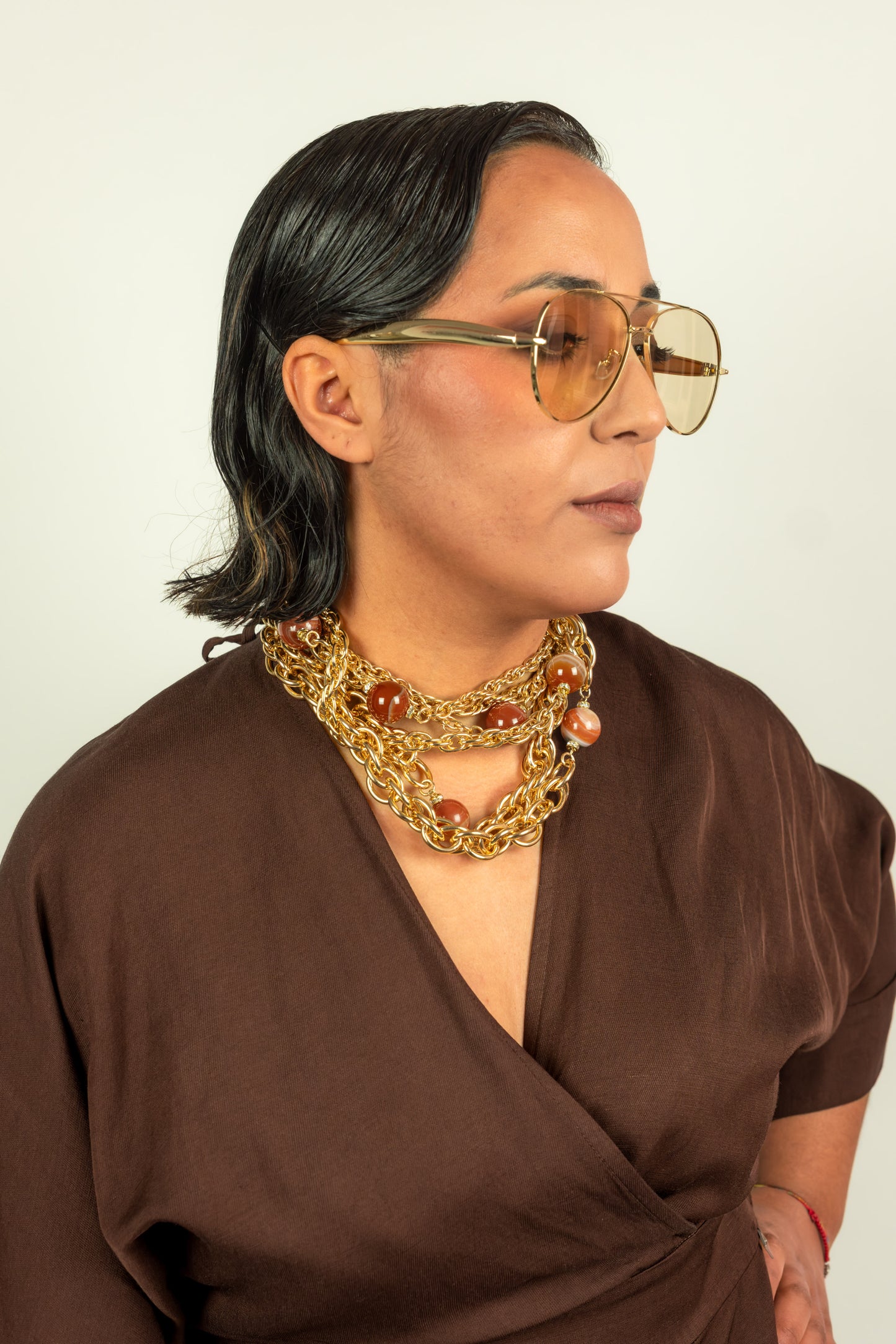 ABITO MARRONE MEME ROAD