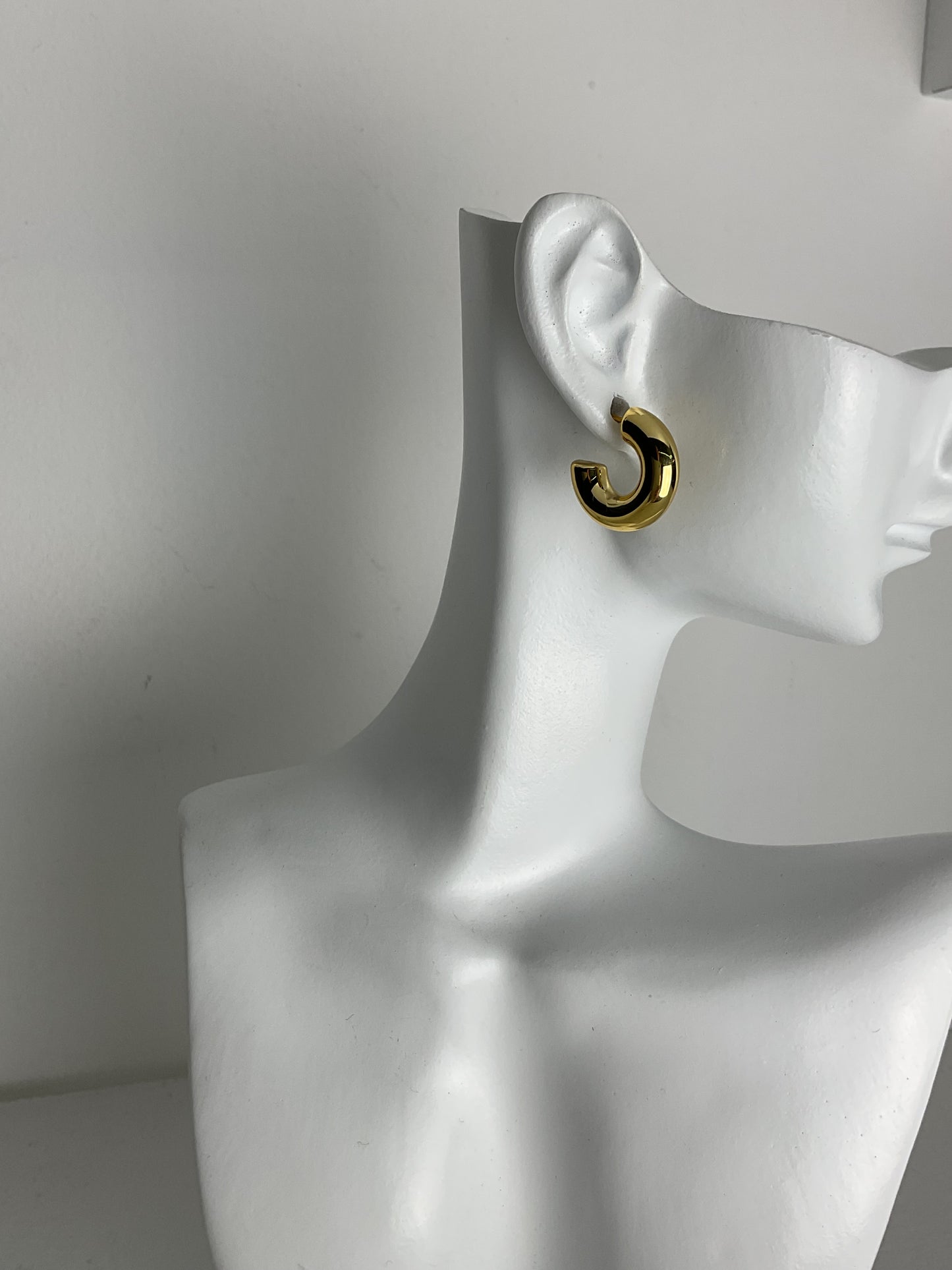 ORECCHINO MEZZO CERCHIO