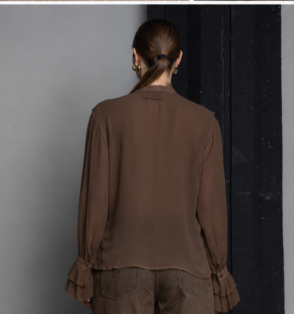 CAMICIA KAOS IN GEORGETTE DI VISCOSA CON VOLANT
