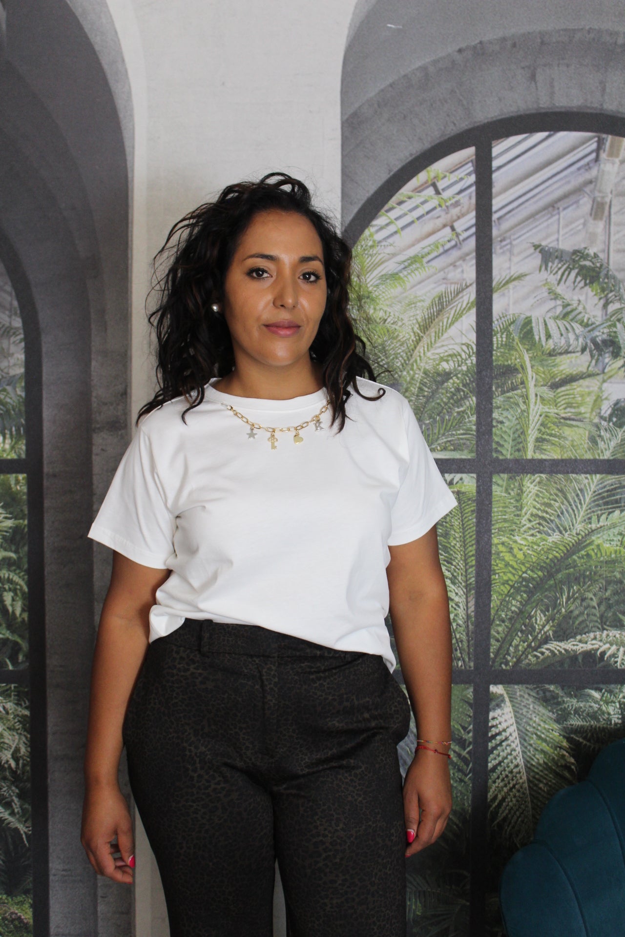 T-SHIRT KAOS COLLANA ORO