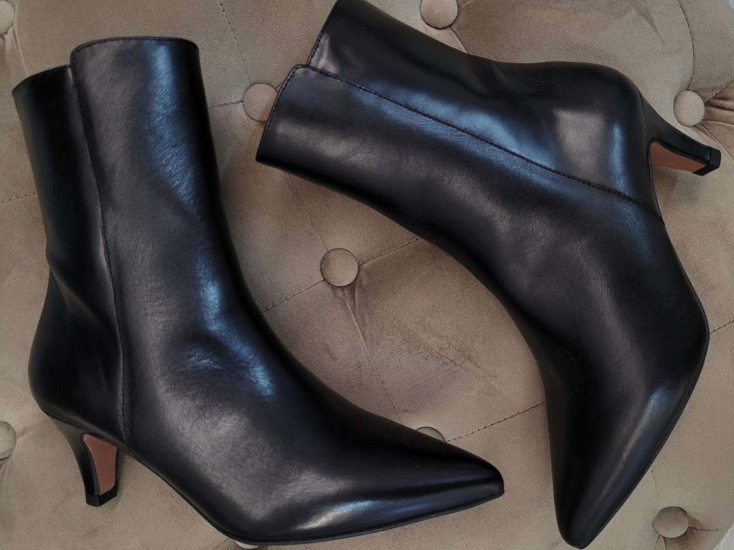 ESTRA TRONCHETTO PELLE  ÁNGEL ALARCÓN