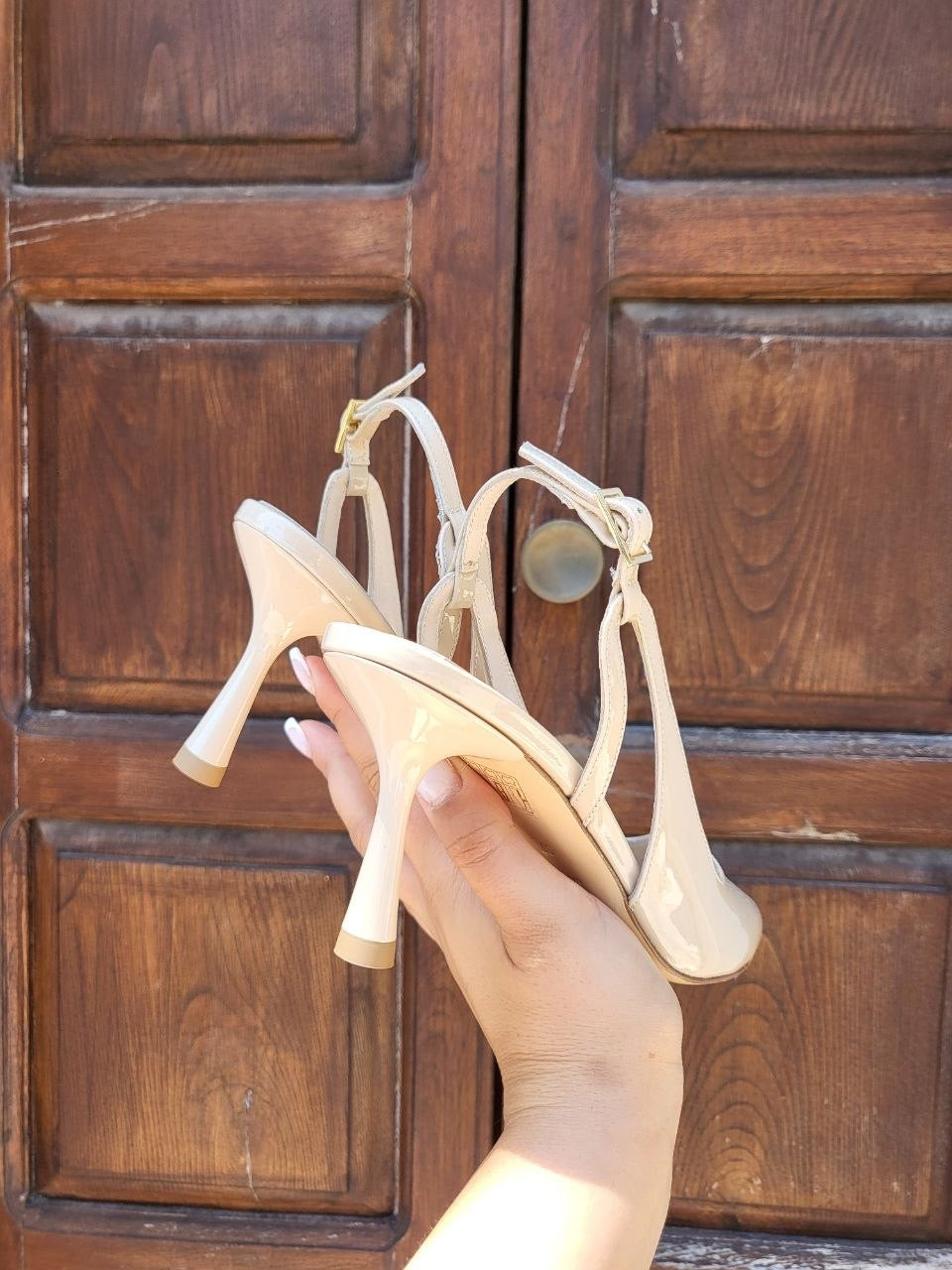 DÉCOLLETÉ ISABELLE PARIS VERNICE BEIGE