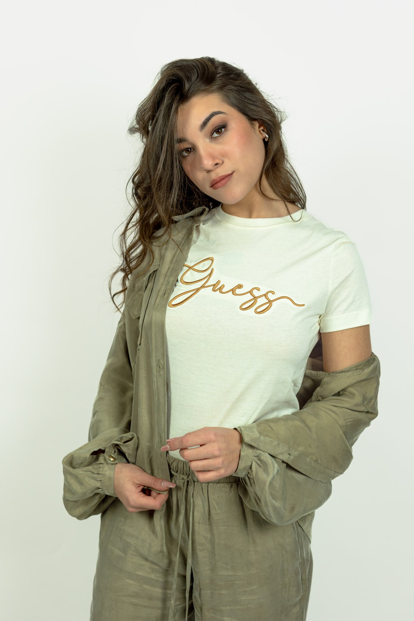 T-SHIRT GUESS SCRITTA