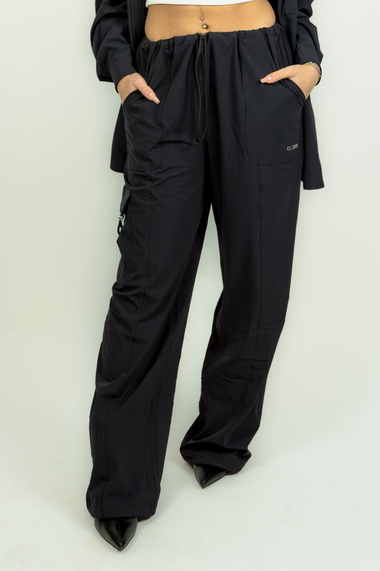 PANTALONE GUESS COMPLETO SCHAKET