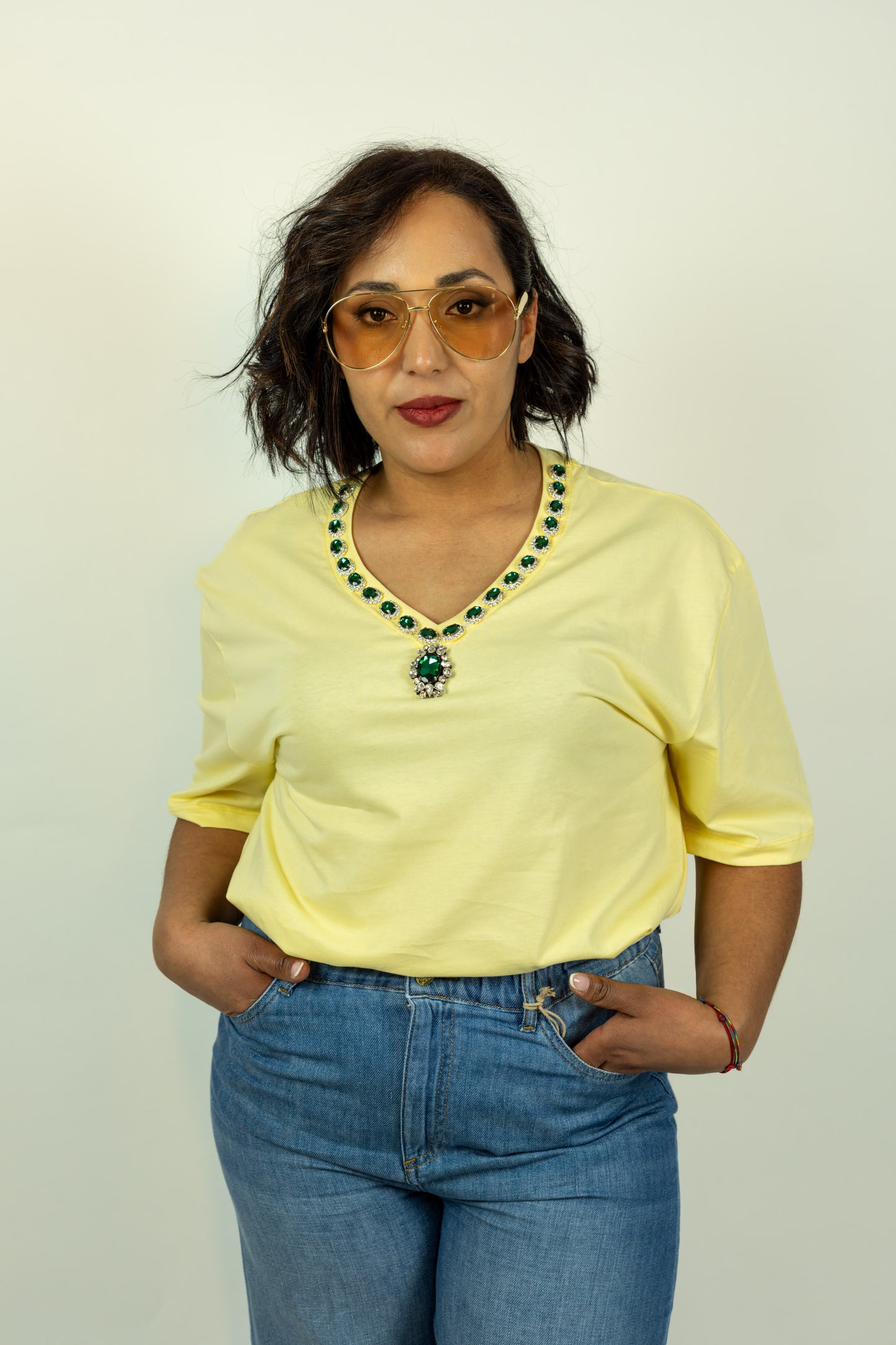 T-SHIRT GIALLA CON ACCESSORIO ODI ET AMO