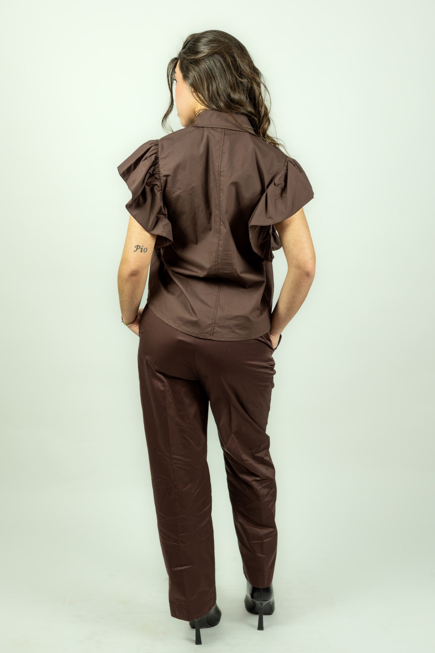 CAMICIA MARRONE KAOS MANICHE A SBUFFO