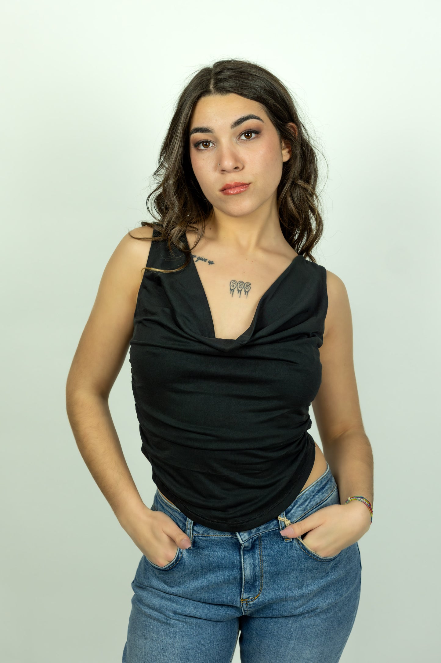 TOP GUESS NERO