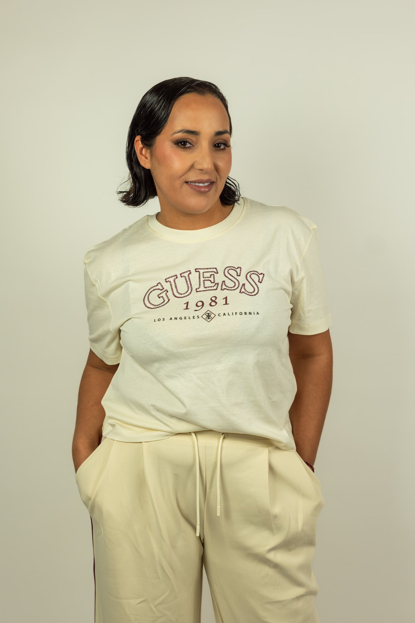 T-SHIRT GUESS