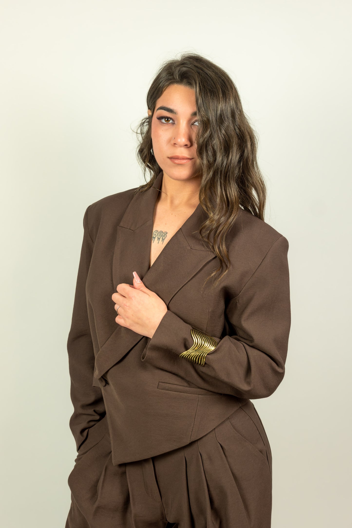 GIACCA ASIMMETRICA MARRONE SOUVENIR