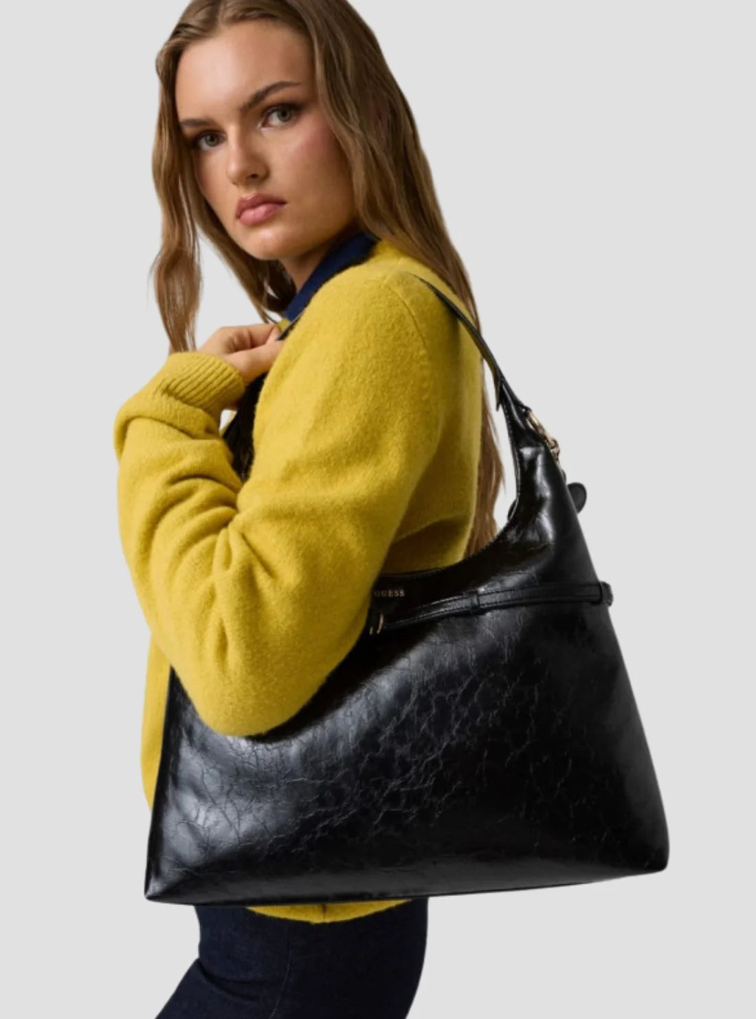 BORSA TAYLOR BIG GUESS NERA