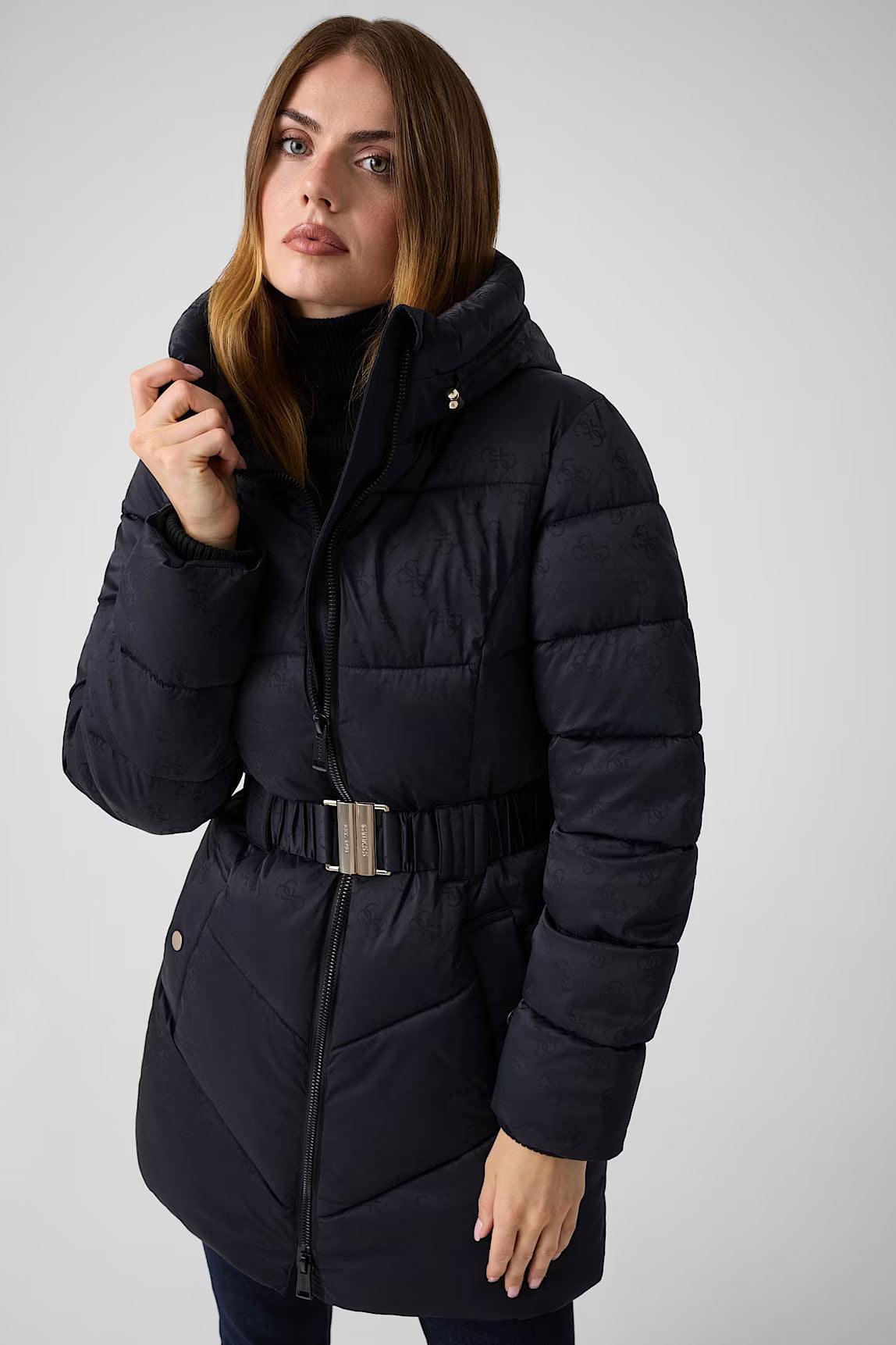 PIUMINO DI MEDIA LUNGHEZZA GUESS